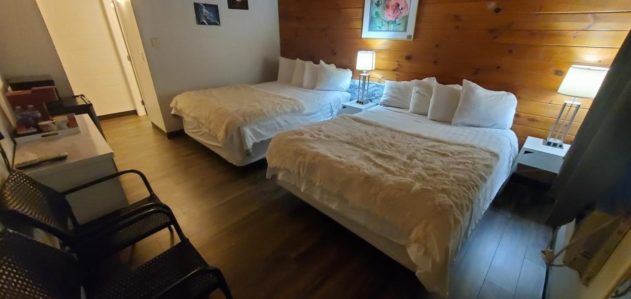 Pines Motel Сикамус Экстерьер фото