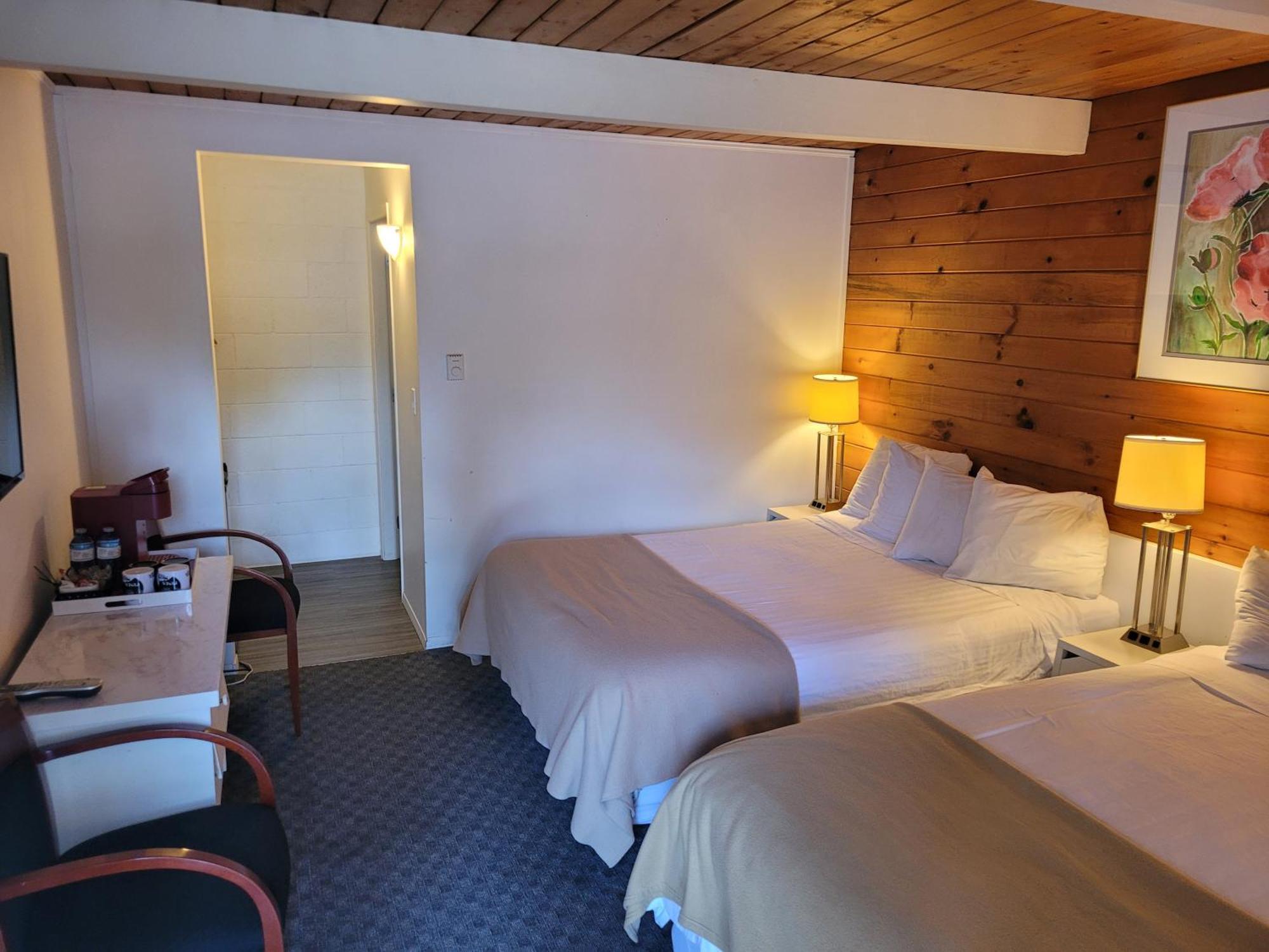 Pines Motel Сикамус Экстерьер фото